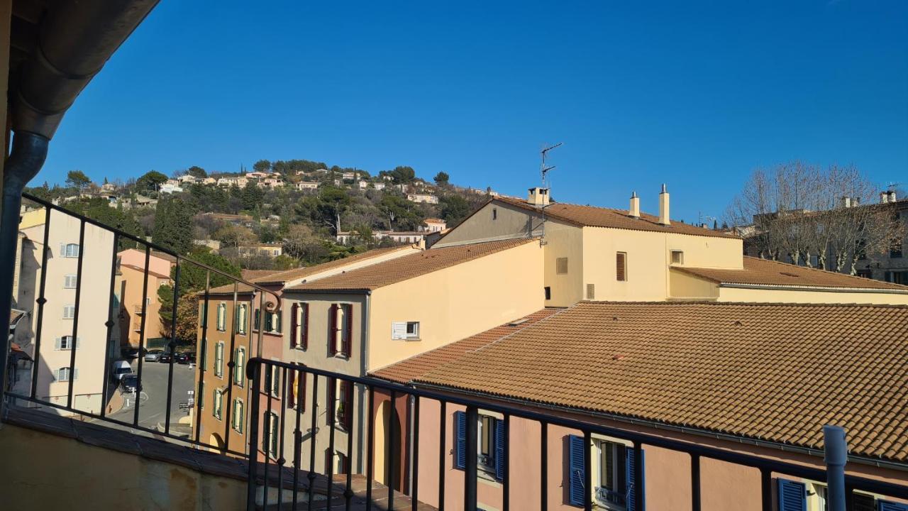 Appartement Charmant En Provence Draguignan Bagian luar foto